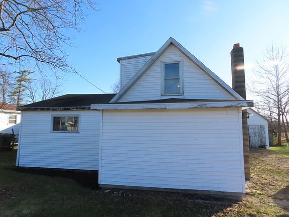 2nd image of 8269 State Road 227 N