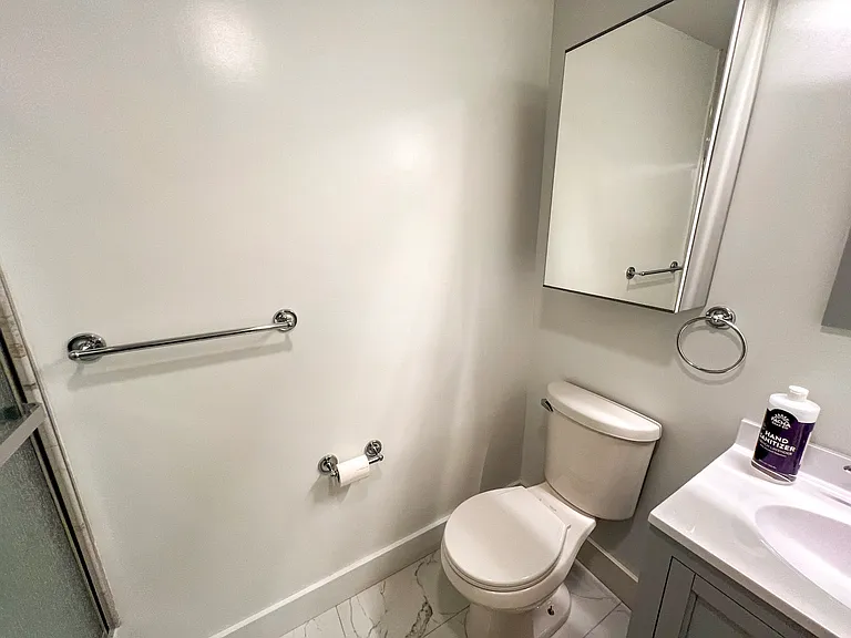 915 Edgell Rd — Photo 7