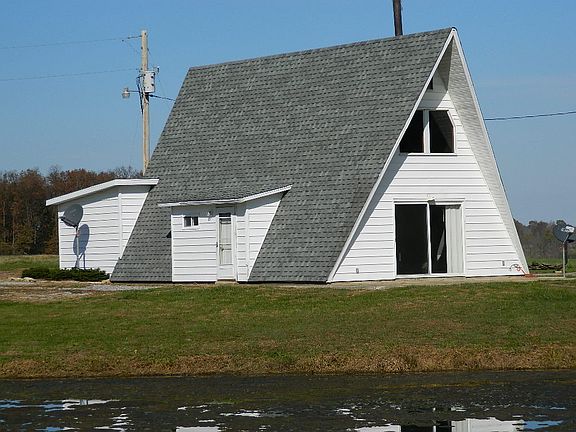 2nd image of 932 County Road 2250 E