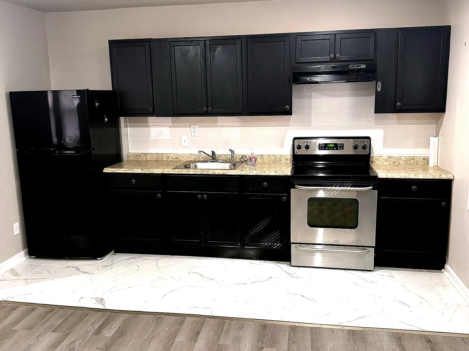 1 bed, 500 sqft, $1,150 — Photo 1