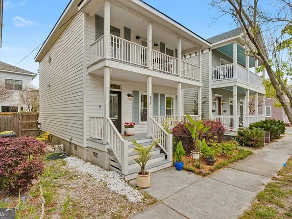 218 E 33rd St, Savannah, GA 31401