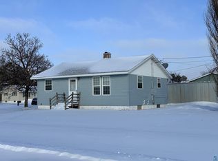 27 Beech Ct, Babbitt, MN 55706