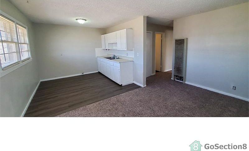 1st image of 820 Evergreen St #1