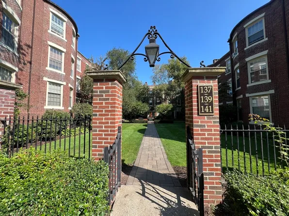 139 Beaconsfield Rd APT 4, Brookline, MA 02445