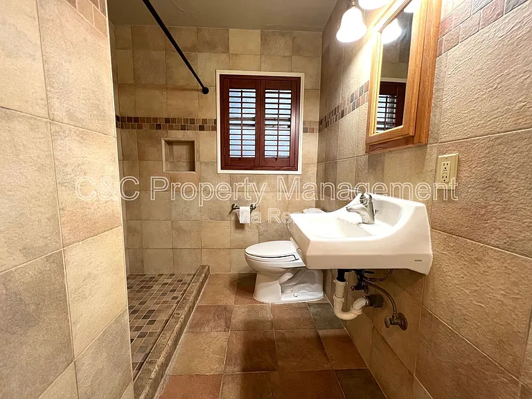 611 Soquel Ave #1 — Photo 6