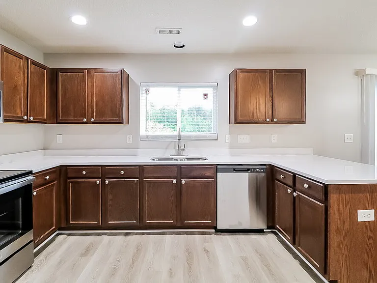 3775 Marshlane Way — Photo 6