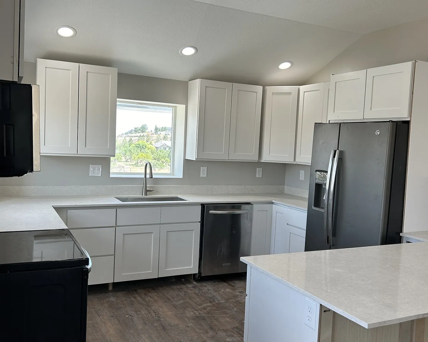 3 bed, 1700 sqft, $1,995 — Photo 1