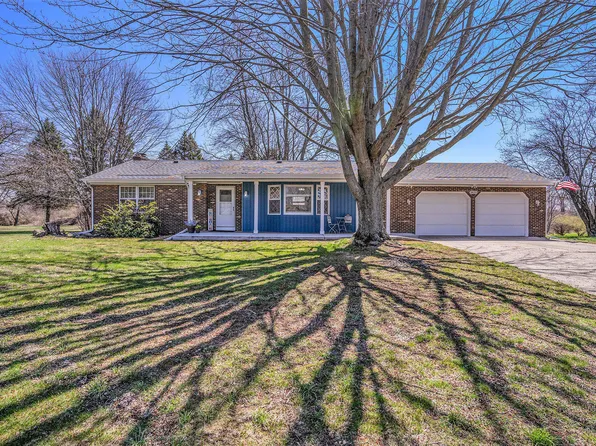 3820 Beeline Rd, Holland, MI 49424
