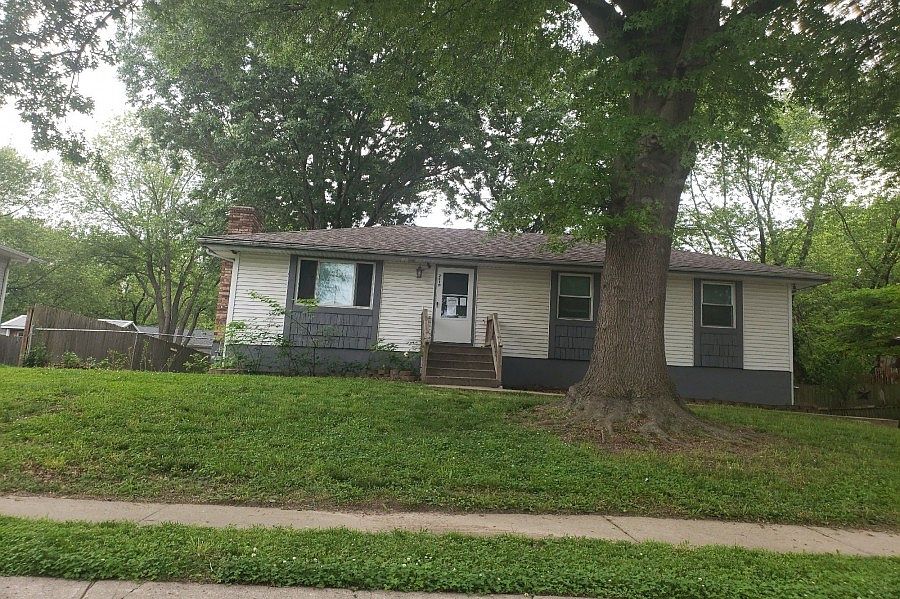 1st image of 2110 S Owing St