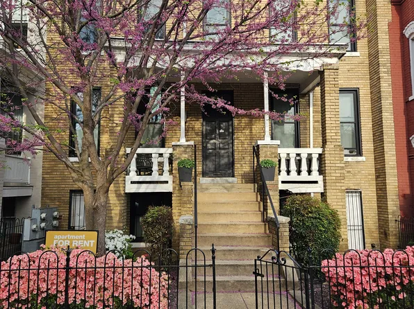 524 14th St SE APT 4, Washington, DC 20003