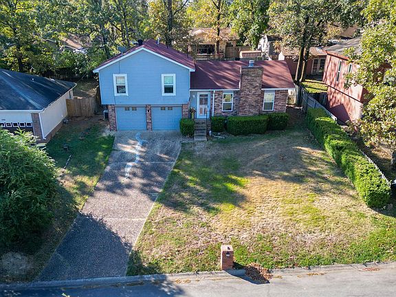 2nd image of 202 Elwood Dr