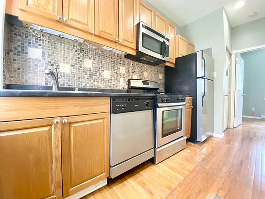 Rented by Voro NYC | media 10