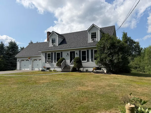 84 Meadow Road, Winterport, ME 04496