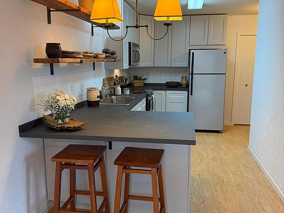3rd image of 1790 Donegal Dr APT 5