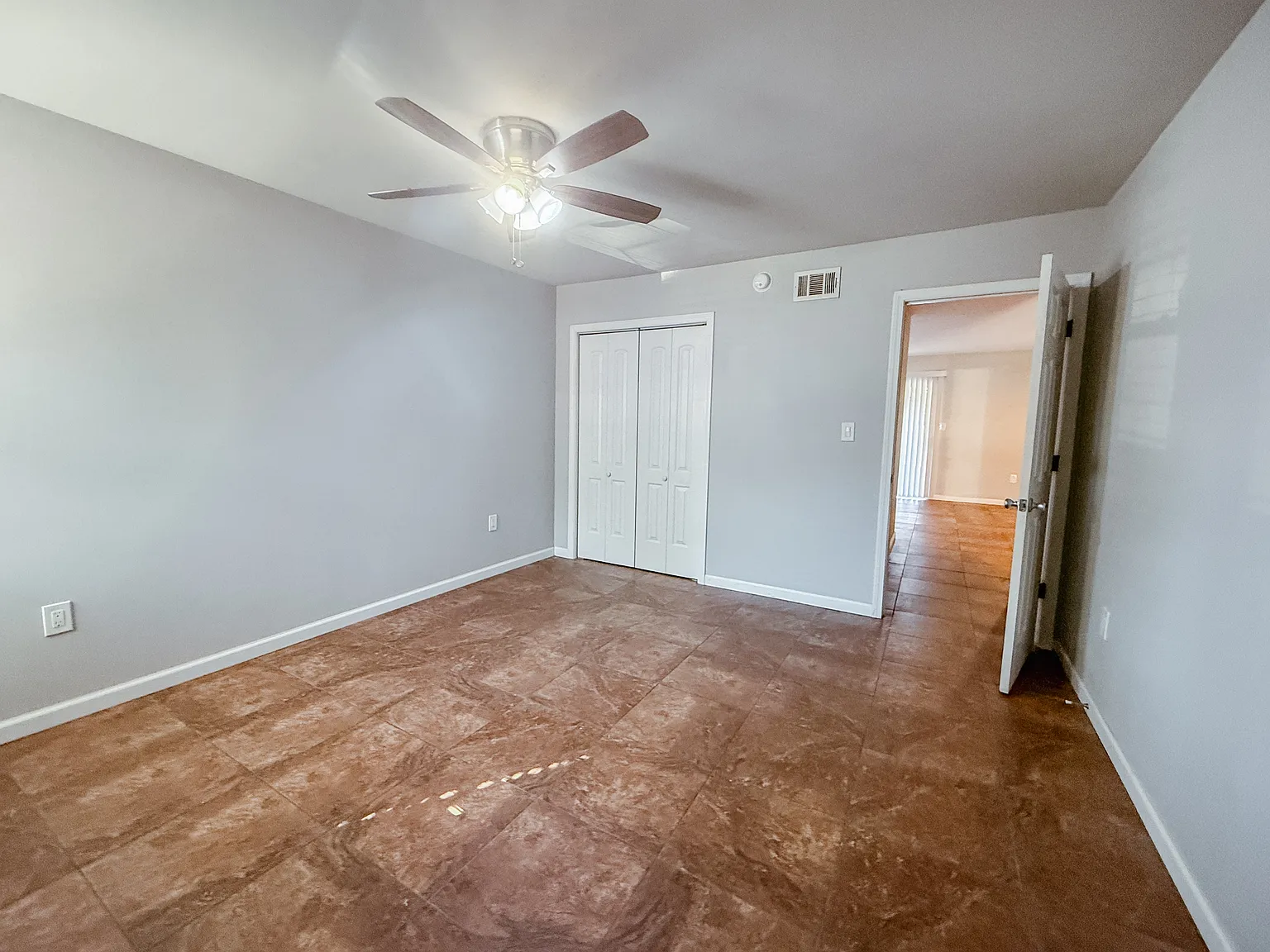 Marshall Court Unit 3 403 - 7 — Photo 4