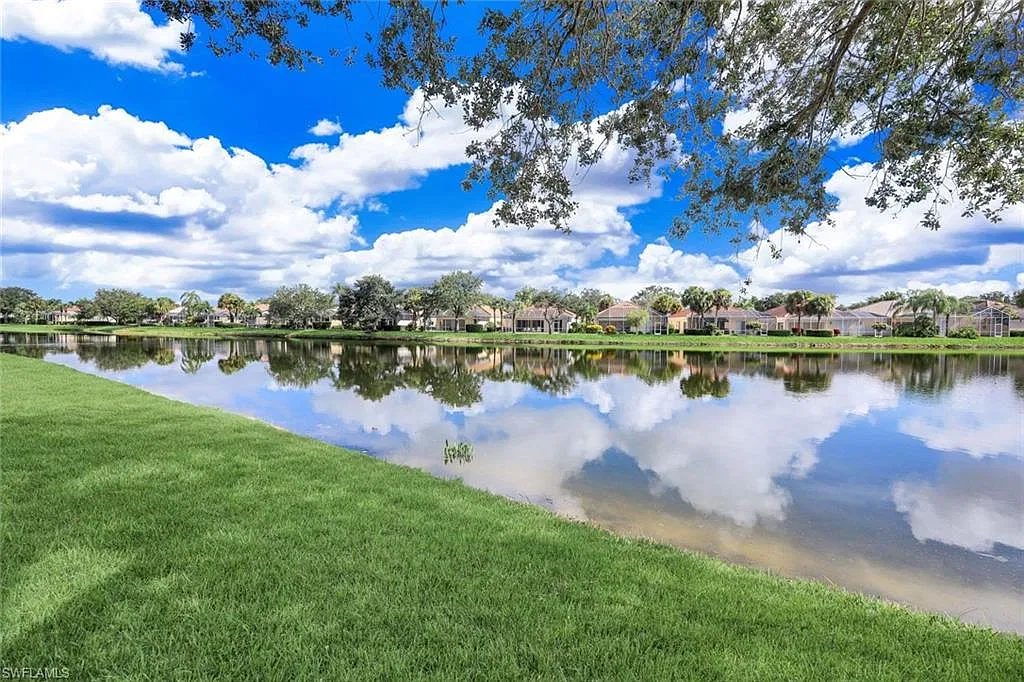 3 bed, 2.5 bath, 2200 sqft, $3,600 — Photo 4