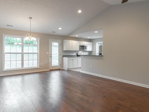 5th image of 100 Aaliyah Ln