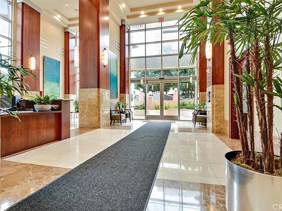 2nd image of 388 E Ocean Blvd