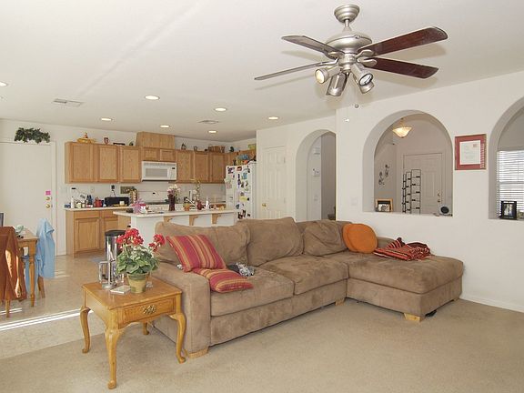 4th image of 5344 Santa Fe Heights St