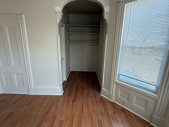 4th image of 910-912 Madison Ave #2