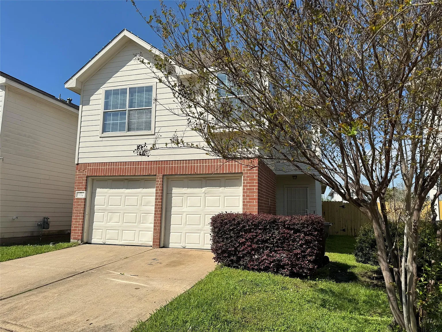 3 bed, 2.5 bath, 1500 sqft, $1,800 — Photo 2