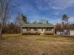280 Cheaneys Bridge Rd, Dunnsville, VA 22454