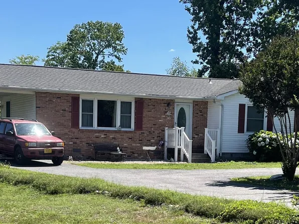 175 Blackwell Rd, Colonial Beach, VA 22443