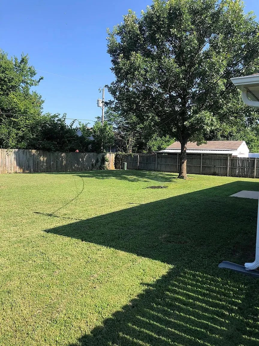 3 bed, 1205 sqft, $1,600 — Photo 3