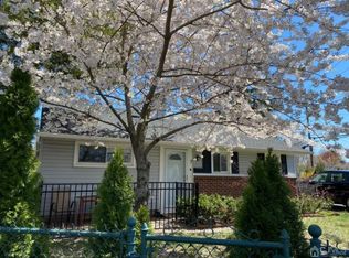 7 Colton Rd, Edison, NJ 08817