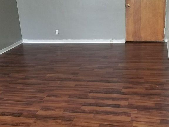 4th image of 2812 E 130th St