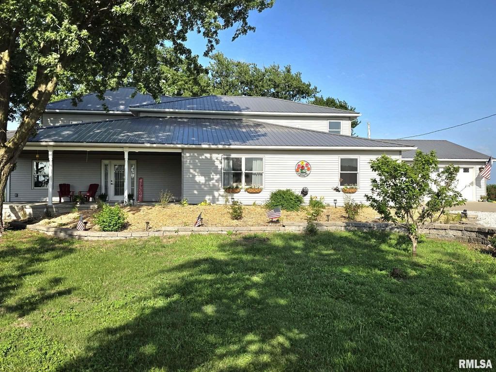 2426 E 1400th St, Mendon, IL - View 4