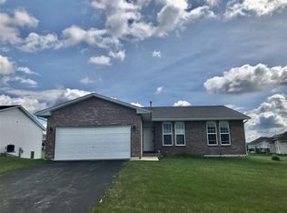 4605 Pagoda Dr, Loves Park, IL 61111