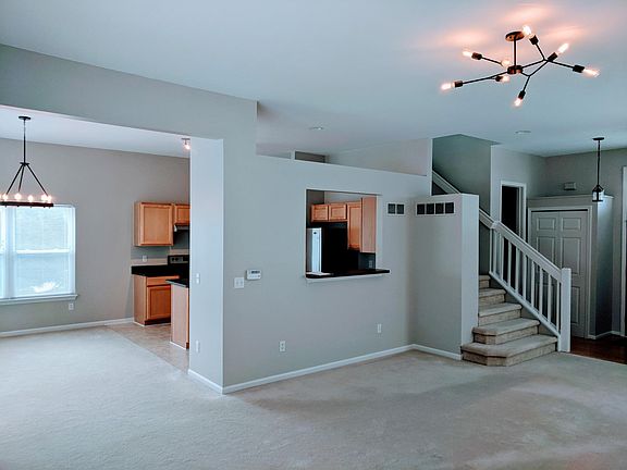 4th image of 1451 Chapleau Dr