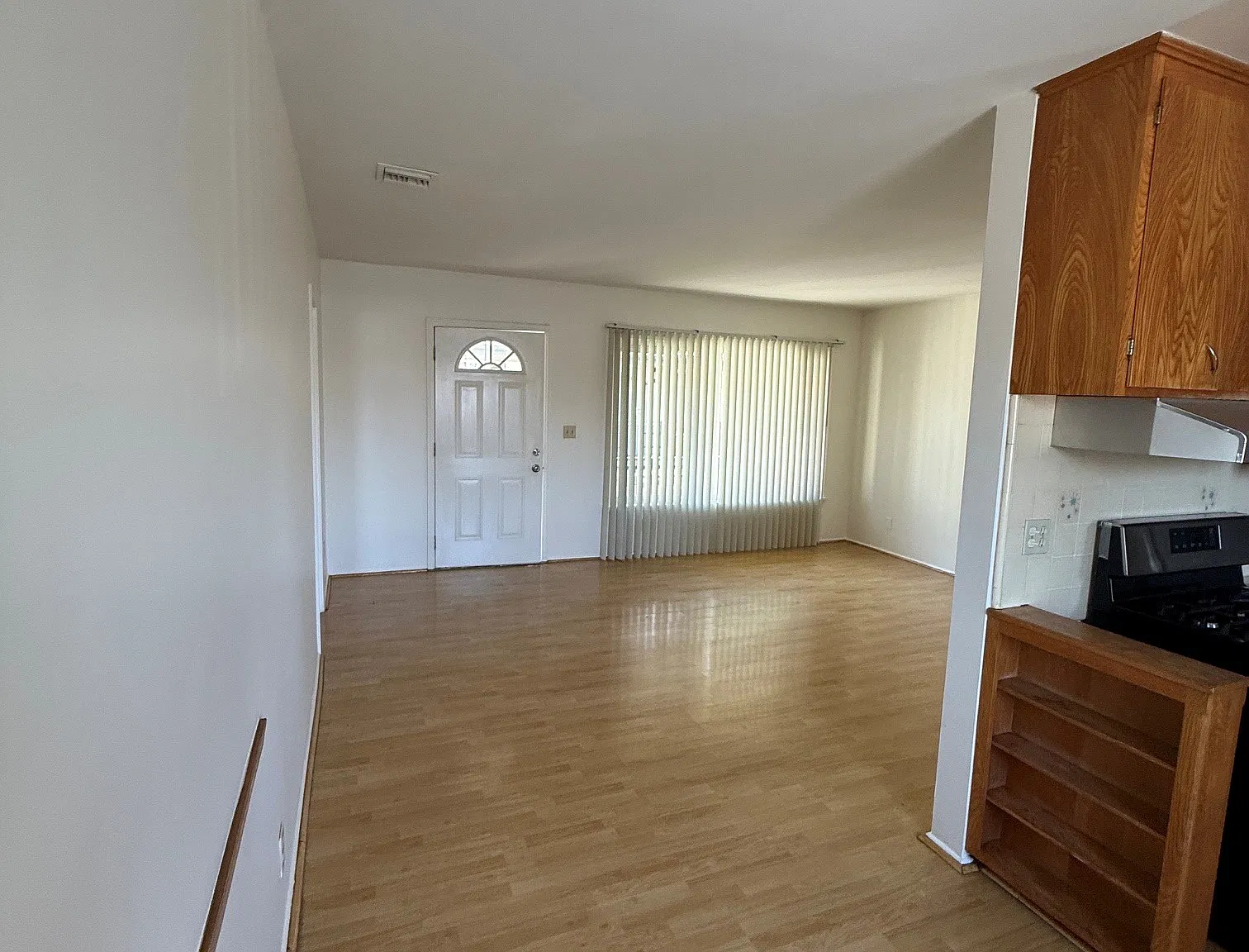 2 bed, 900 sqft, $2,800 — Photo 1
