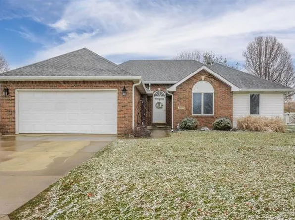 1704 S Ohare Blvd, Yorktown, IN 47396