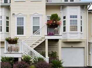 1909 English Ivy Ct, Mount Pleasant, SC 29464