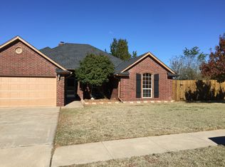1947 E Hillside Ter, Mustang, OK 73064