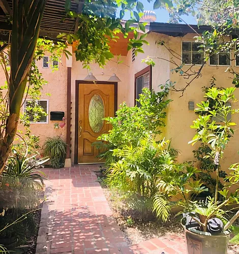 8545 Kelvin Ave #A Photo 1