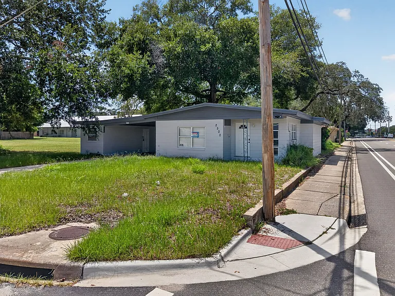 2500 Myrtle Ave — Photo 1