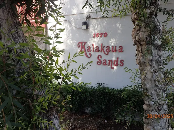 1670 Kalakaua Ave APT 401, Honolulu, HI 96826