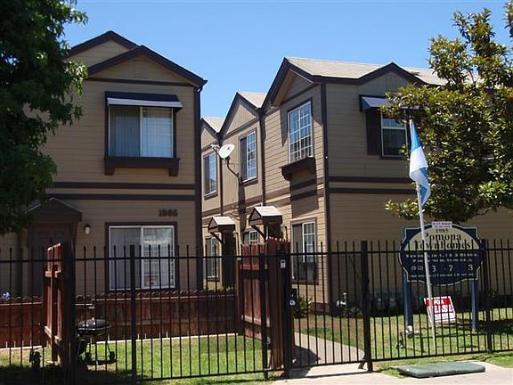 3rd image of 1985 Pomona Ave APT K