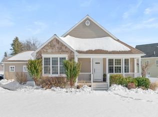 3 Parkview Ln, Brockton, MA 02302