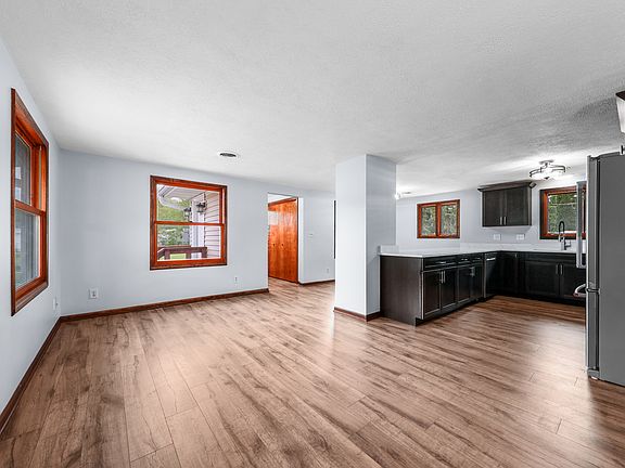 5th image of 1345 Washington St