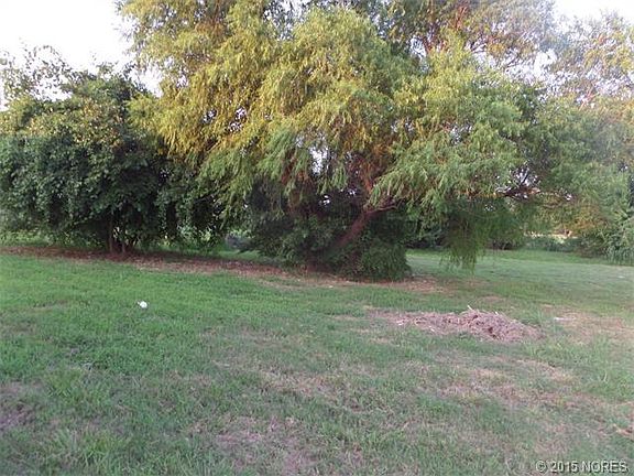 3rd image of 13855 S Country Ln