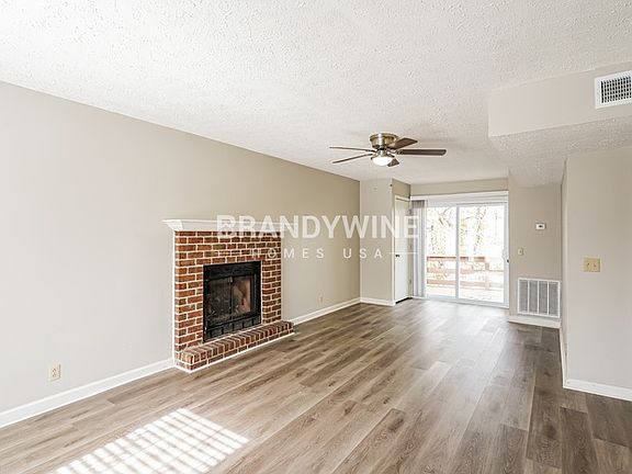4th image of 924 Ilawood Dr