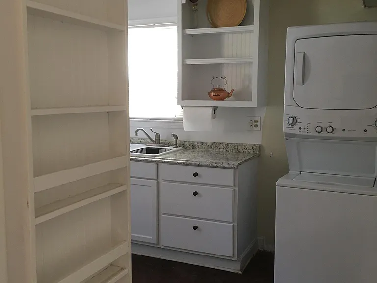 34 Orlando Ave — Photo 5