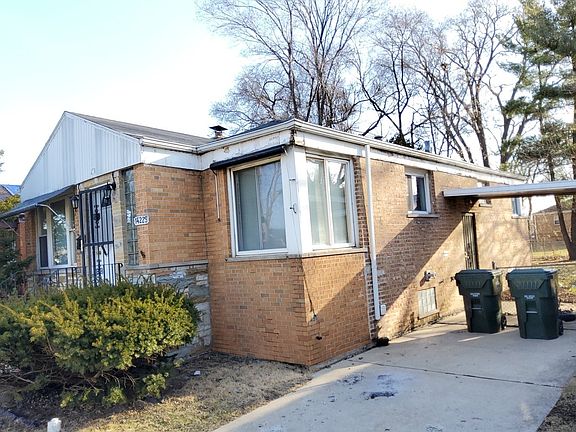 3rd image of 14229 Woodlawn Ave