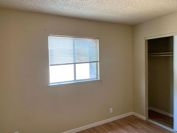 5th image of 3638 Hallelujah Ct APT 4
