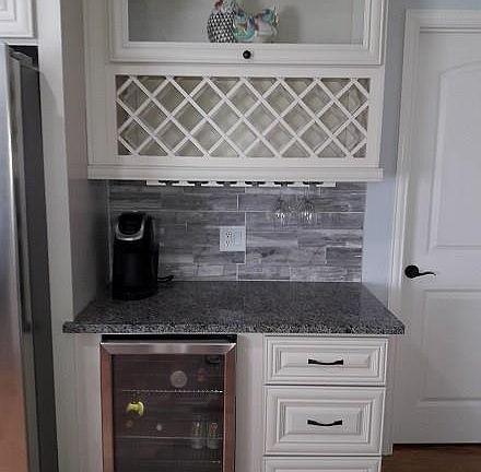 4th image of 618 Marion Ln