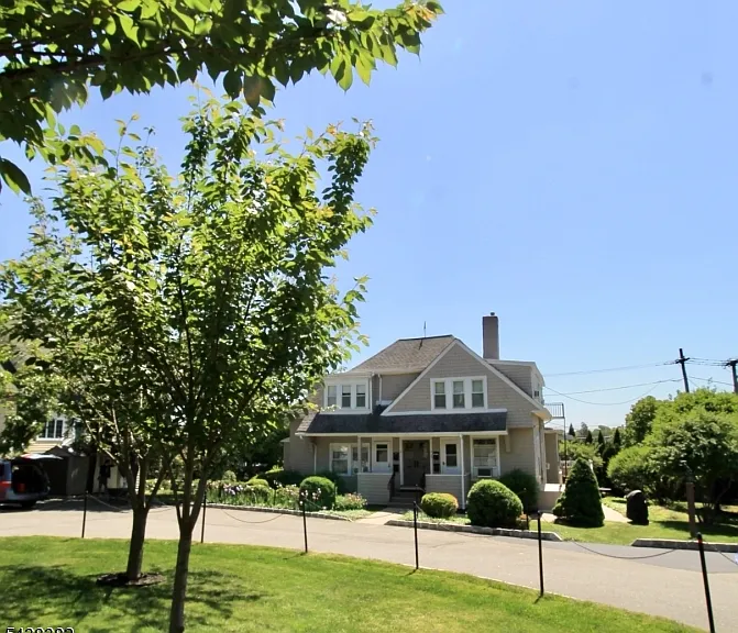 39 N Mountain Ave #5A — Photo 4